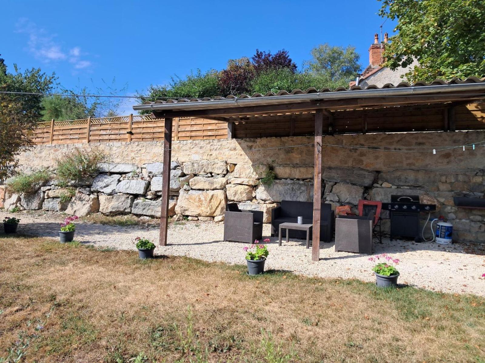 Le Cele Villa Orniac Exterior photo
